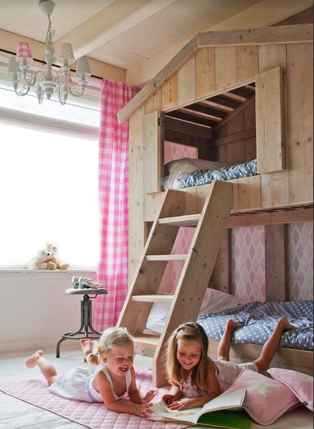 Treehouse Bed THUIS