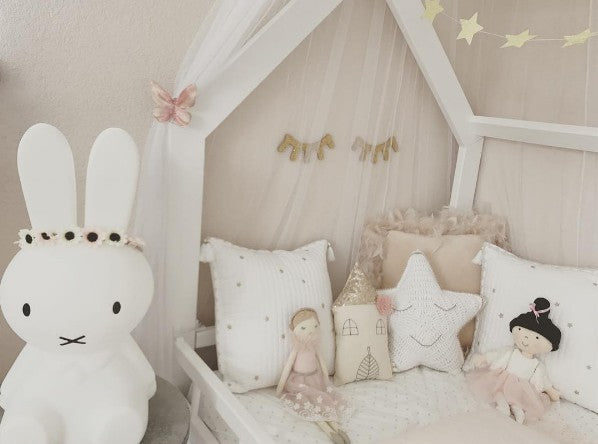 Lit maison LENJA en différentes couleurs