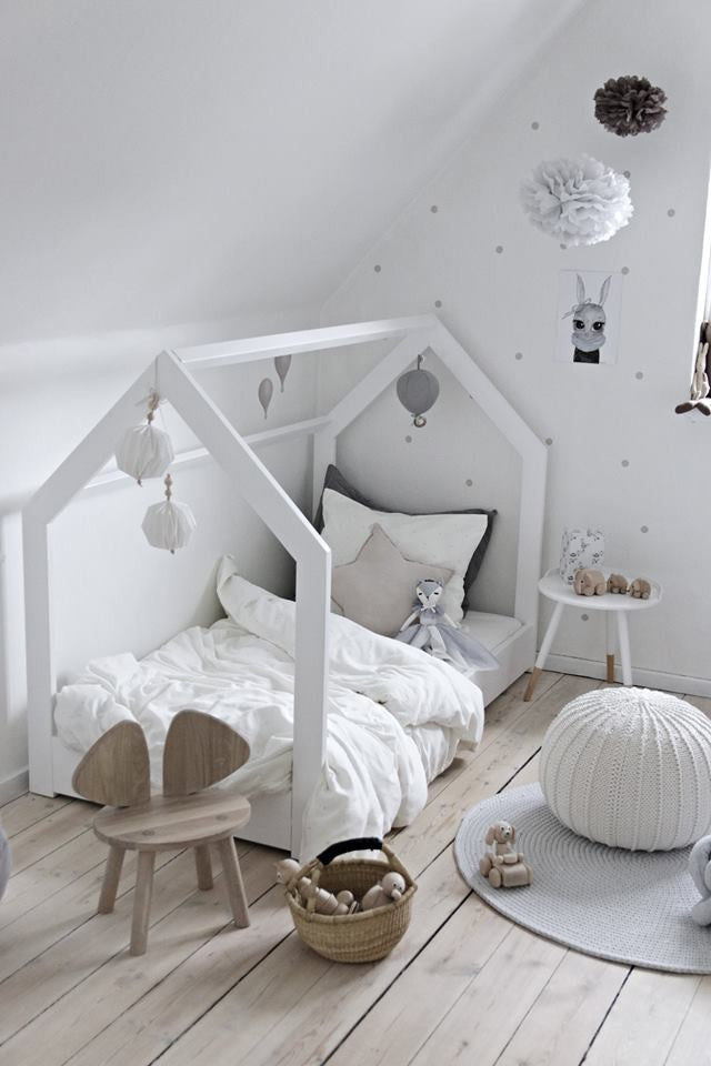 Lit maison LENJA en différentes couleurs