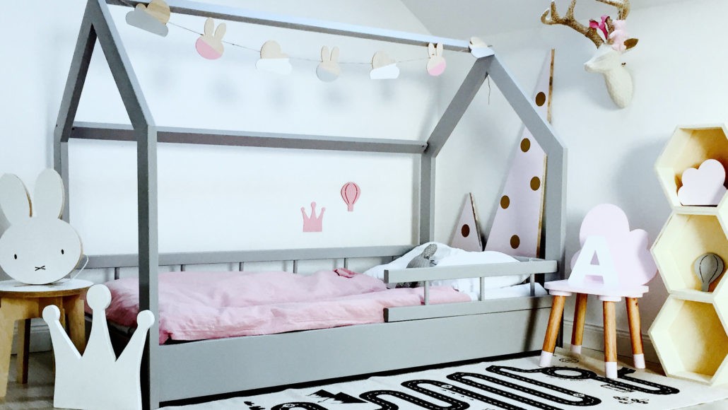 Lit maison LENJA en différentes couleurs