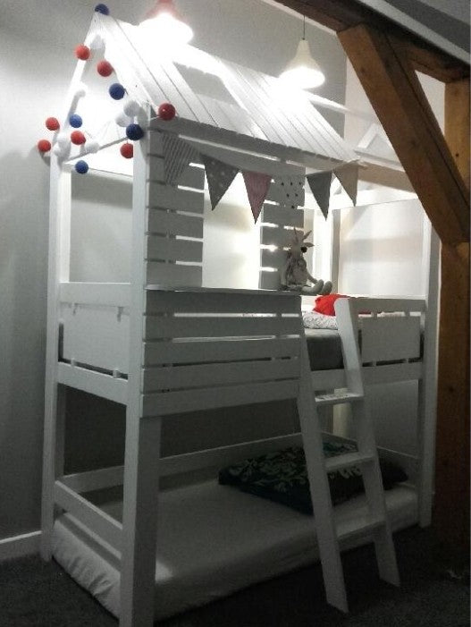 Bunk Bed / Play House HIDEOUT