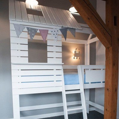 Bunk Bed / Play House HIDEOUT