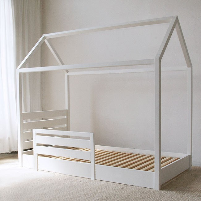 Cot / house bed JOHAN