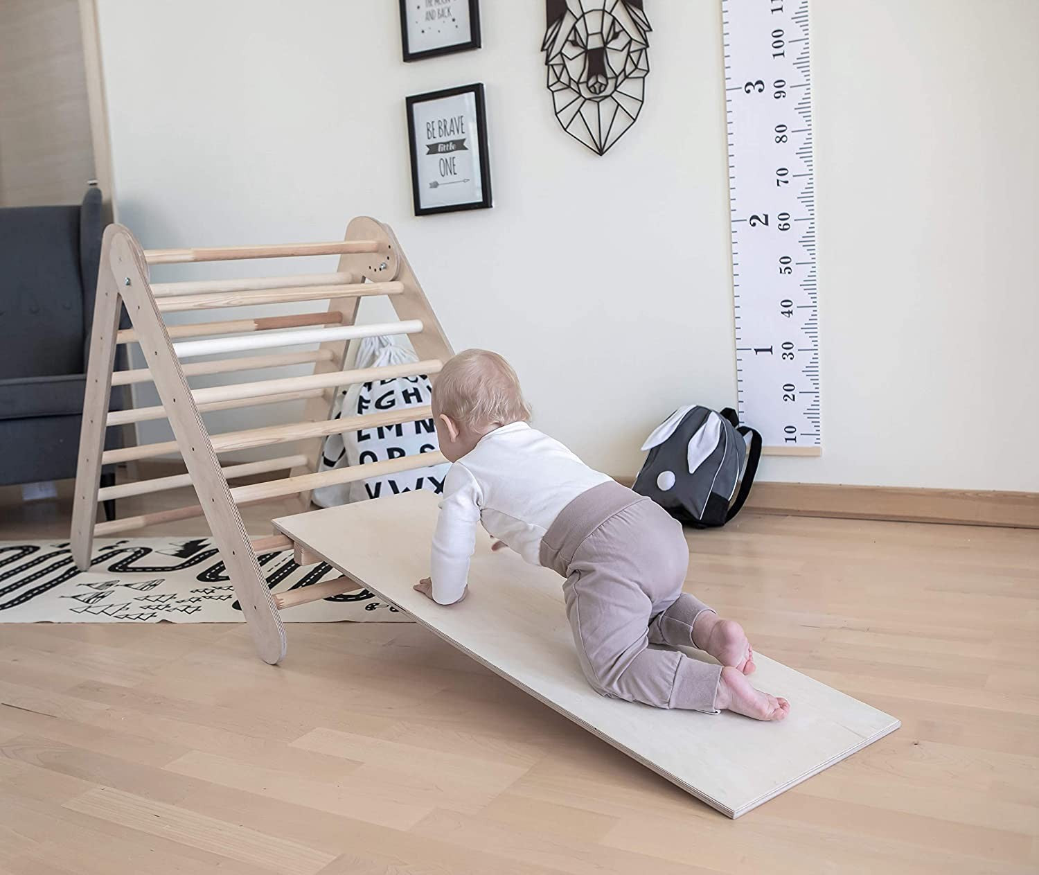 Zusammenklappbares Dreieck mit Rutschbrett