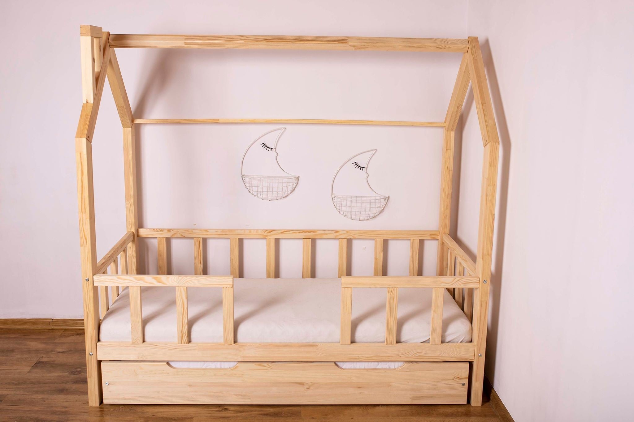 Montessori house bed AMELIA