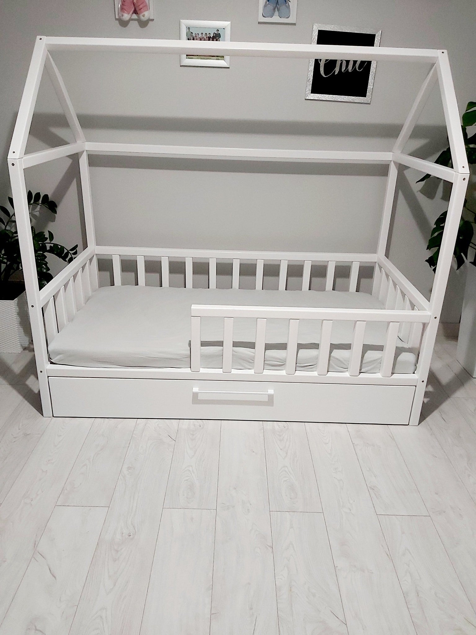 Montessori house bed AMORE