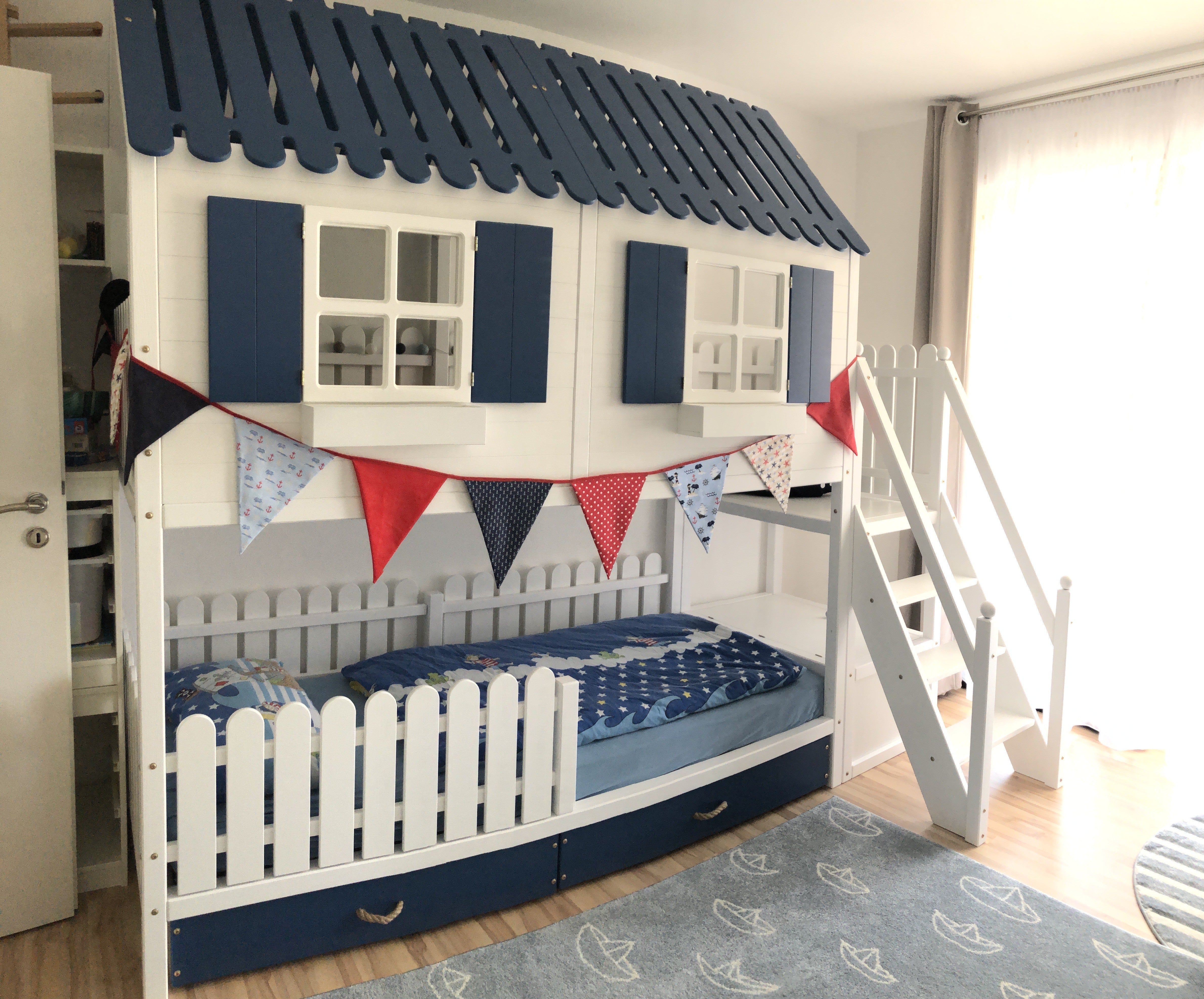 Unik Hussäng / Våningssäng  FILOU  för barn