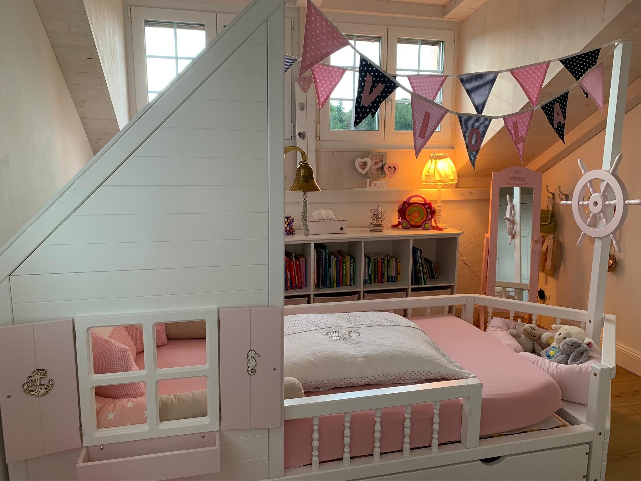 Schiffsbett Piratenbett Piratenschiff Kinderbett