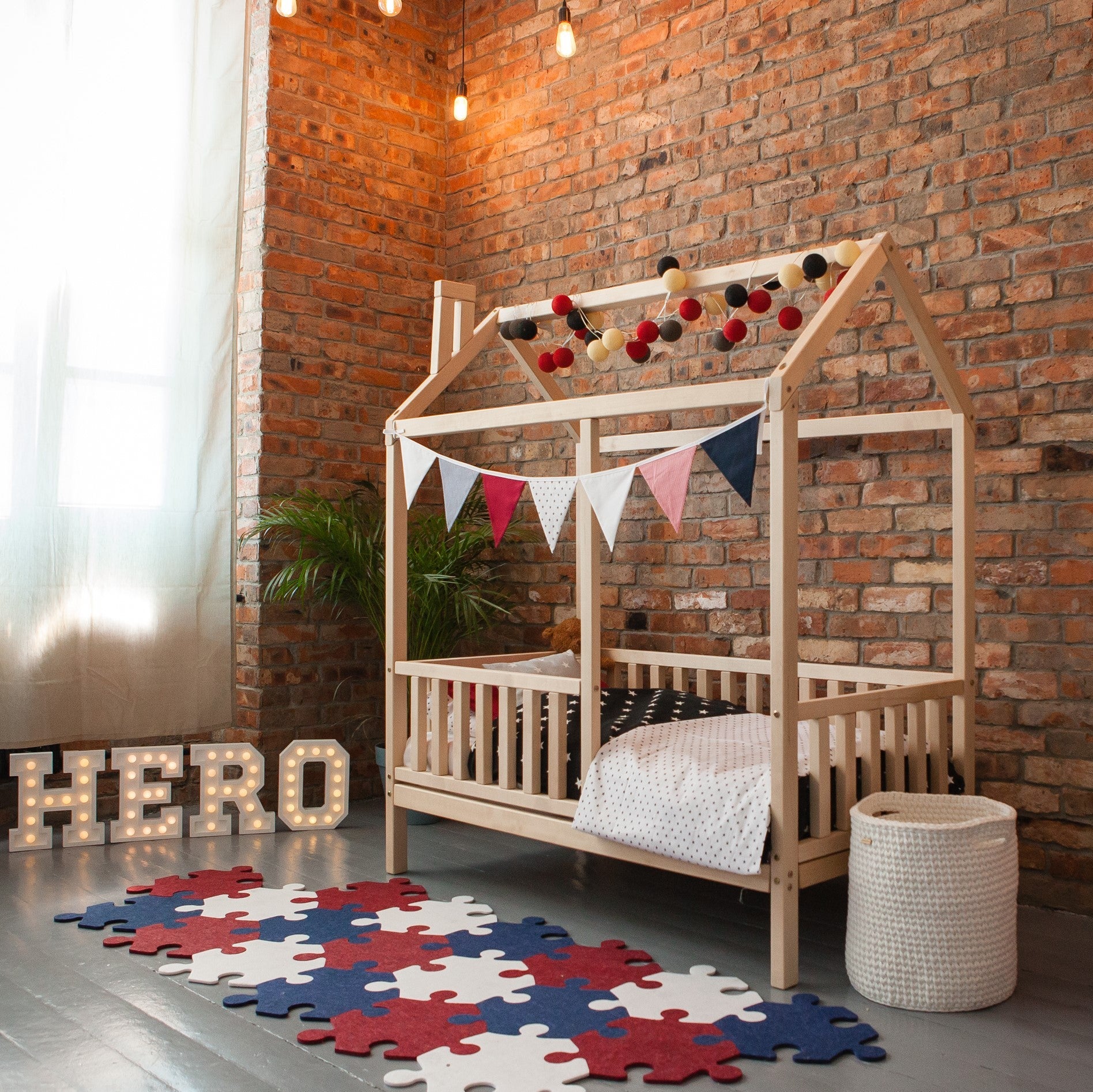 MONTESSORI Hausbett / Spielhaus RONJA