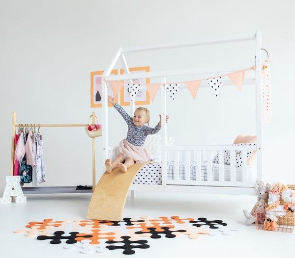 MONTESSORI Hausbett / Spielhaus RONJA