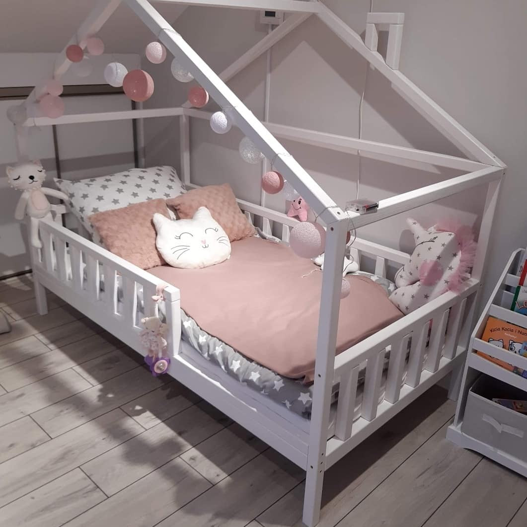 Cot / house bed MILIAN