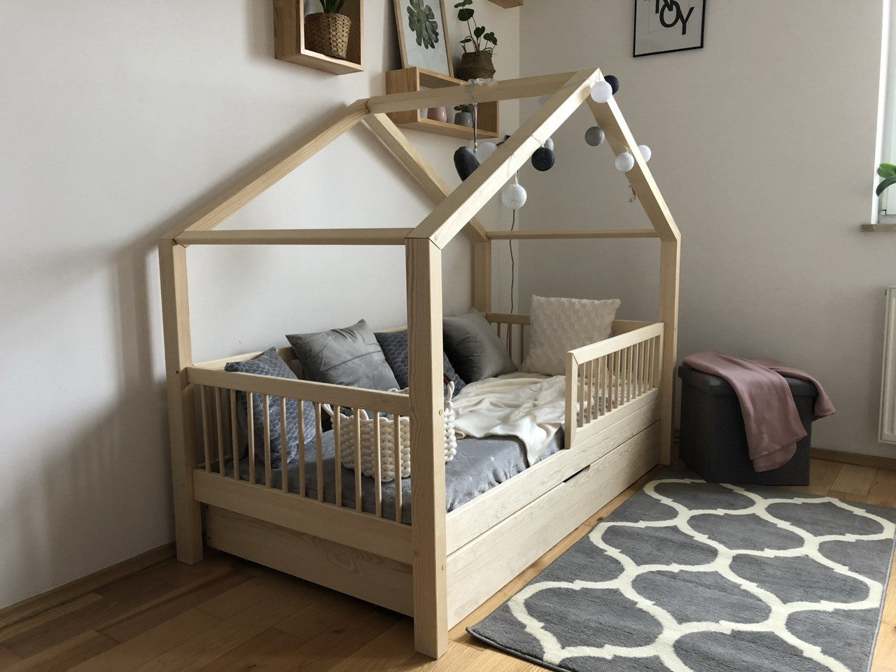 Cot / house bed SARA PLUS