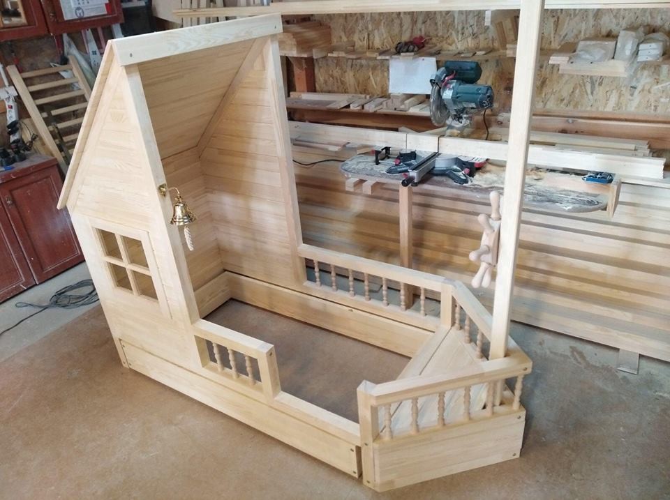 Unique ship bed for kids