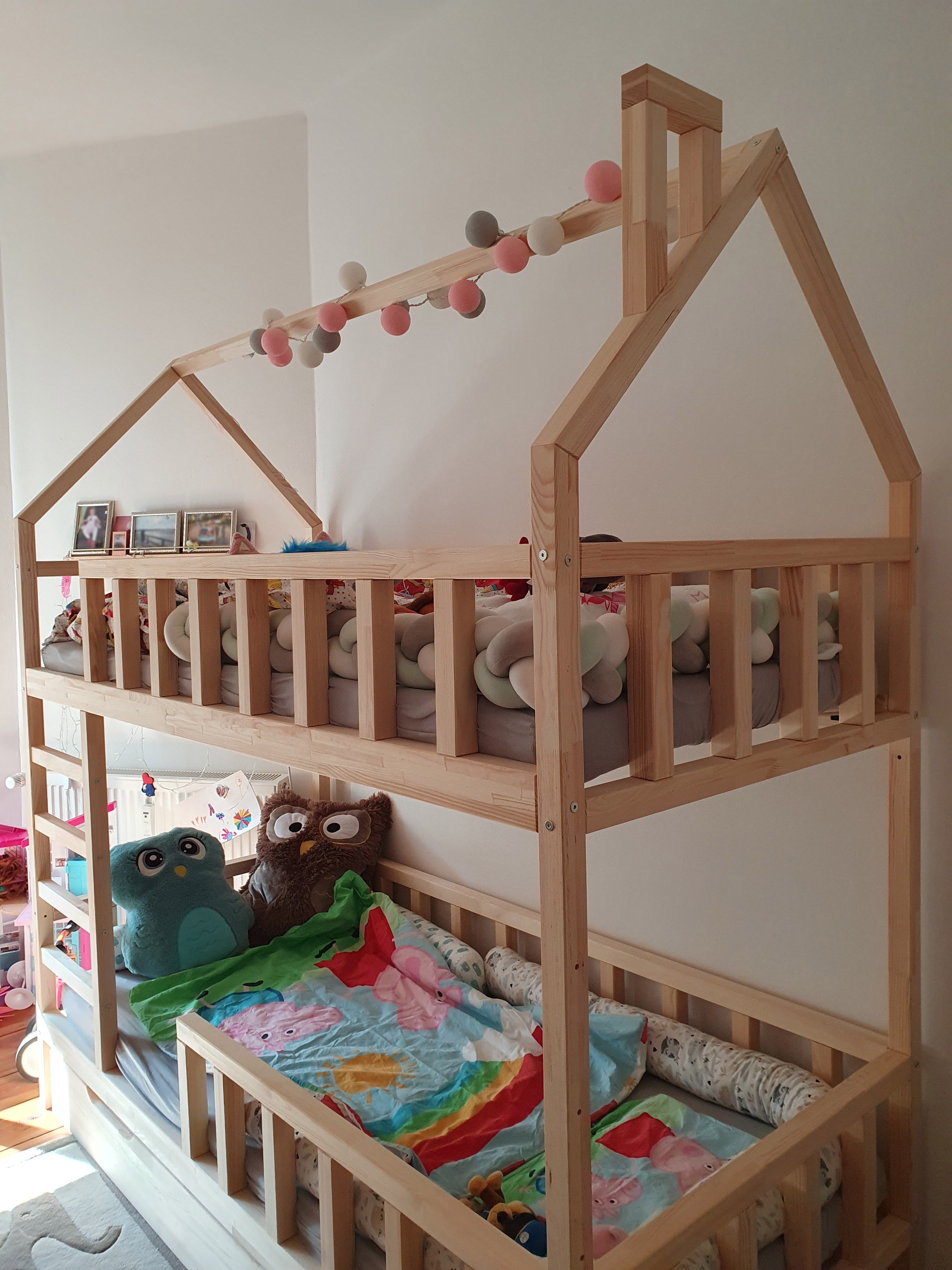 Arthur bunk bed - front entrance