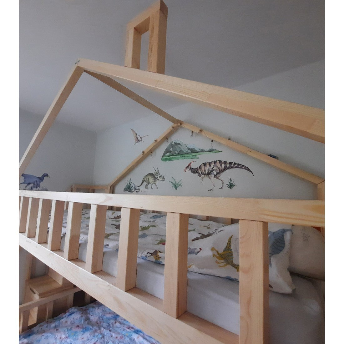 Starlight bunk bed for 3 kids with steps - side entrance