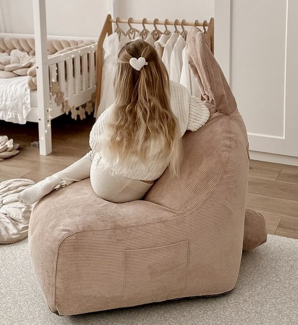 Designer sittpuff / sittsäck med ryggstöd FUNNY BUNNY - manchestertyg rosé