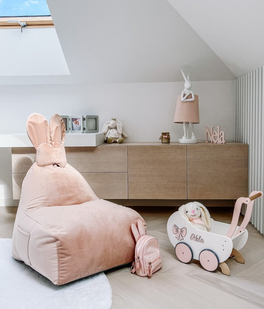 Designer Sitzsack / Sitzkissen mit Rückenlehne FUNNY BUNNY - Samt Blassrosa