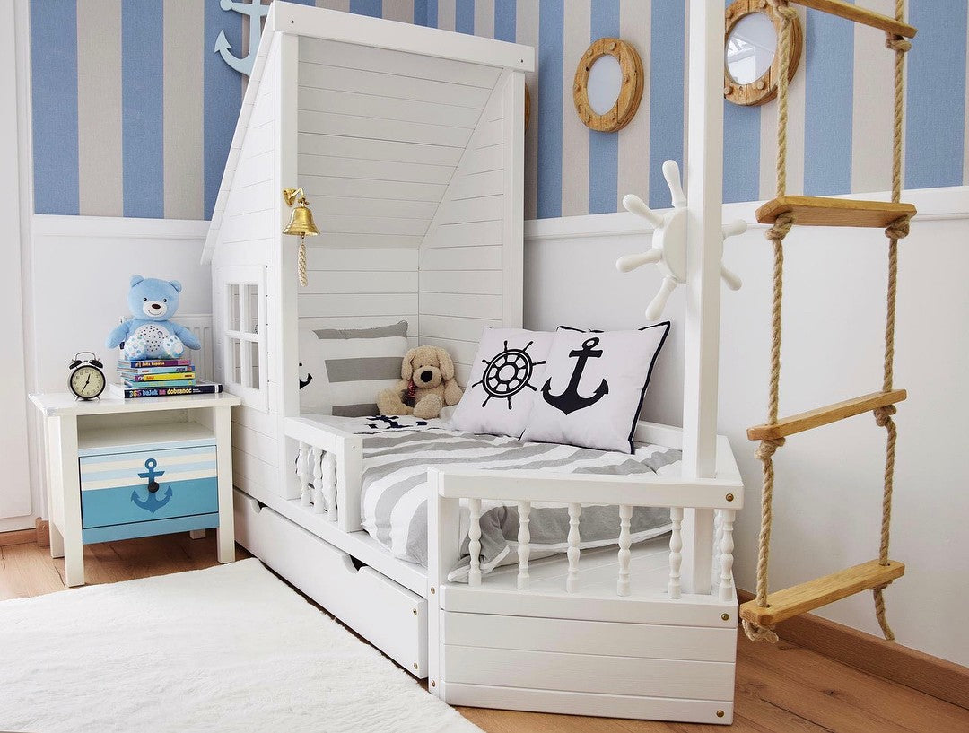 Unique ship bed Pirate Bed Cot – Wooden Love - Main Image