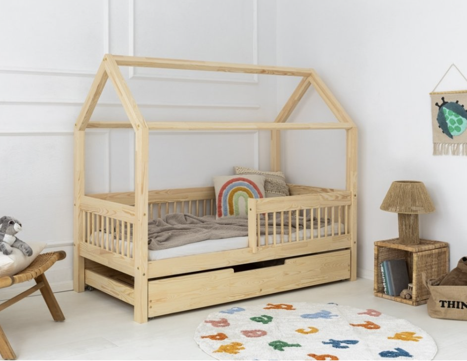 Barnsäng hus säng Sinja Plus