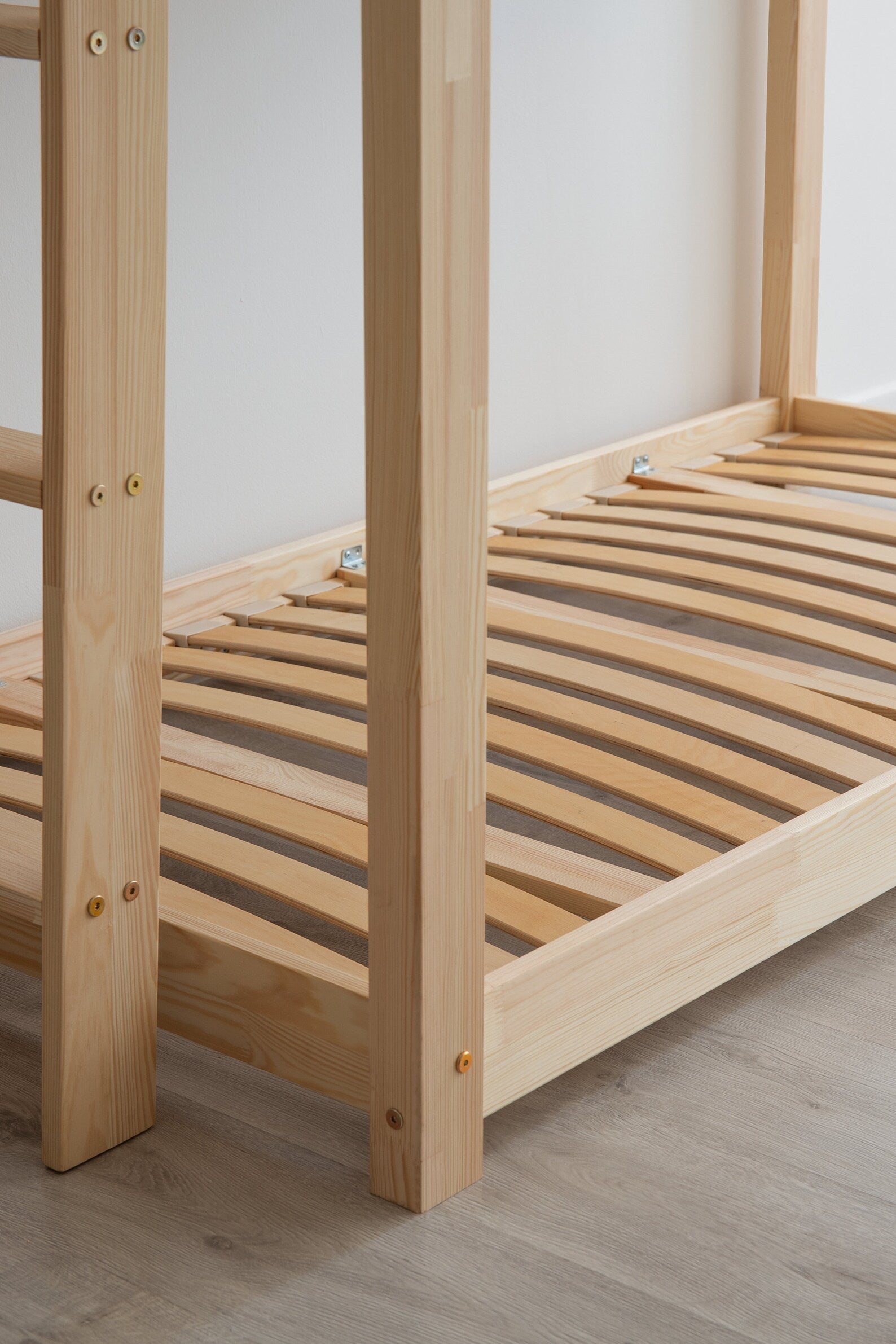 Loftsäng / Hus Säng MAJA